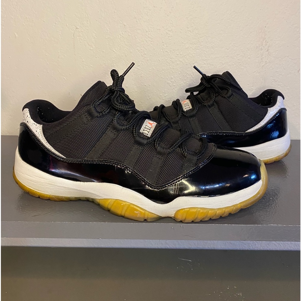 Nike Air Jordan 11 Low “Infrared”